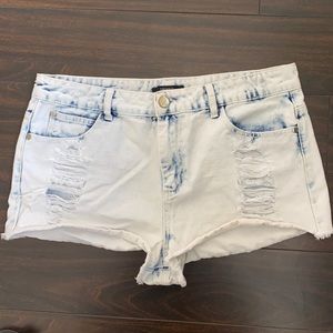 Bundle 4 for $20😀 Forever 21 Jean shorts size 30